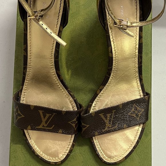 Louis Vuitton Brown and Gold LV Heels - Picture 2 of 3